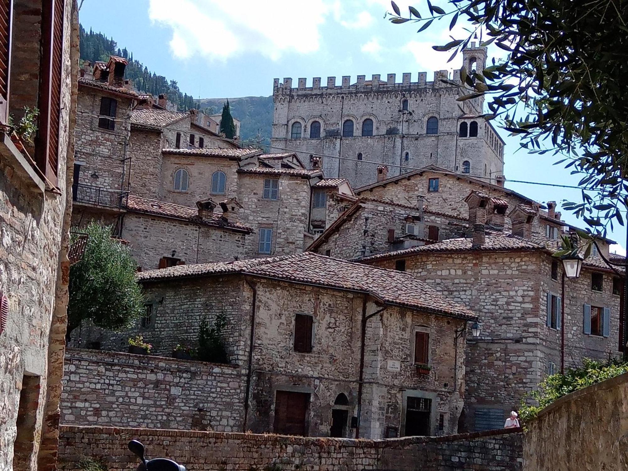 La Dimora Di Pietra Lejlighed Gubbio Eksteriør billede