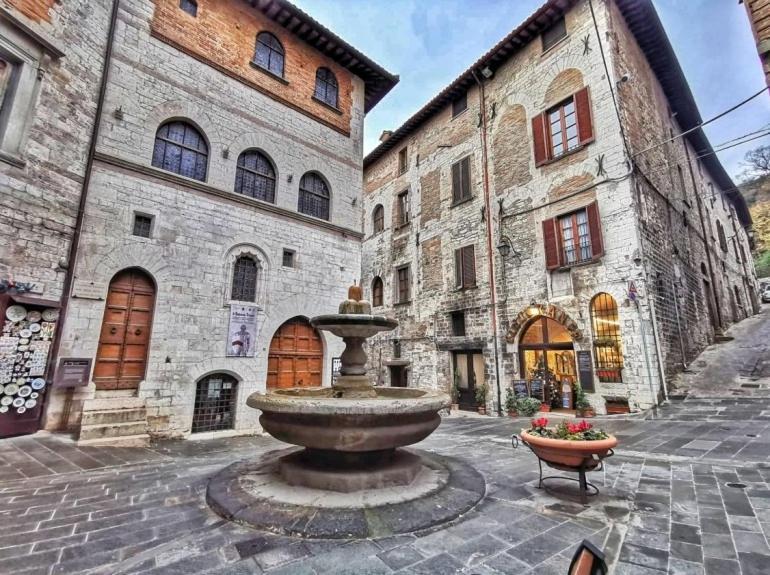 La Dimora Di Pietra Lejlighed Gubbio Eksteriør billede