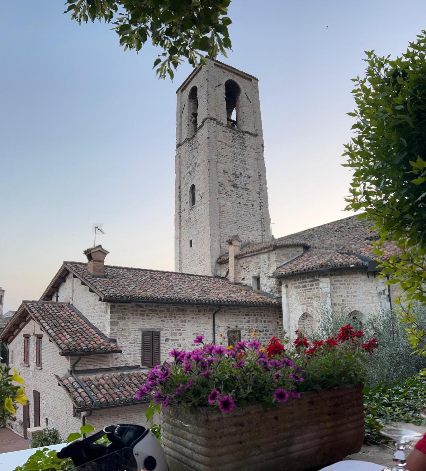 La Dimora Di Pietra Lejlighed Gubbio Eksteriør billede
